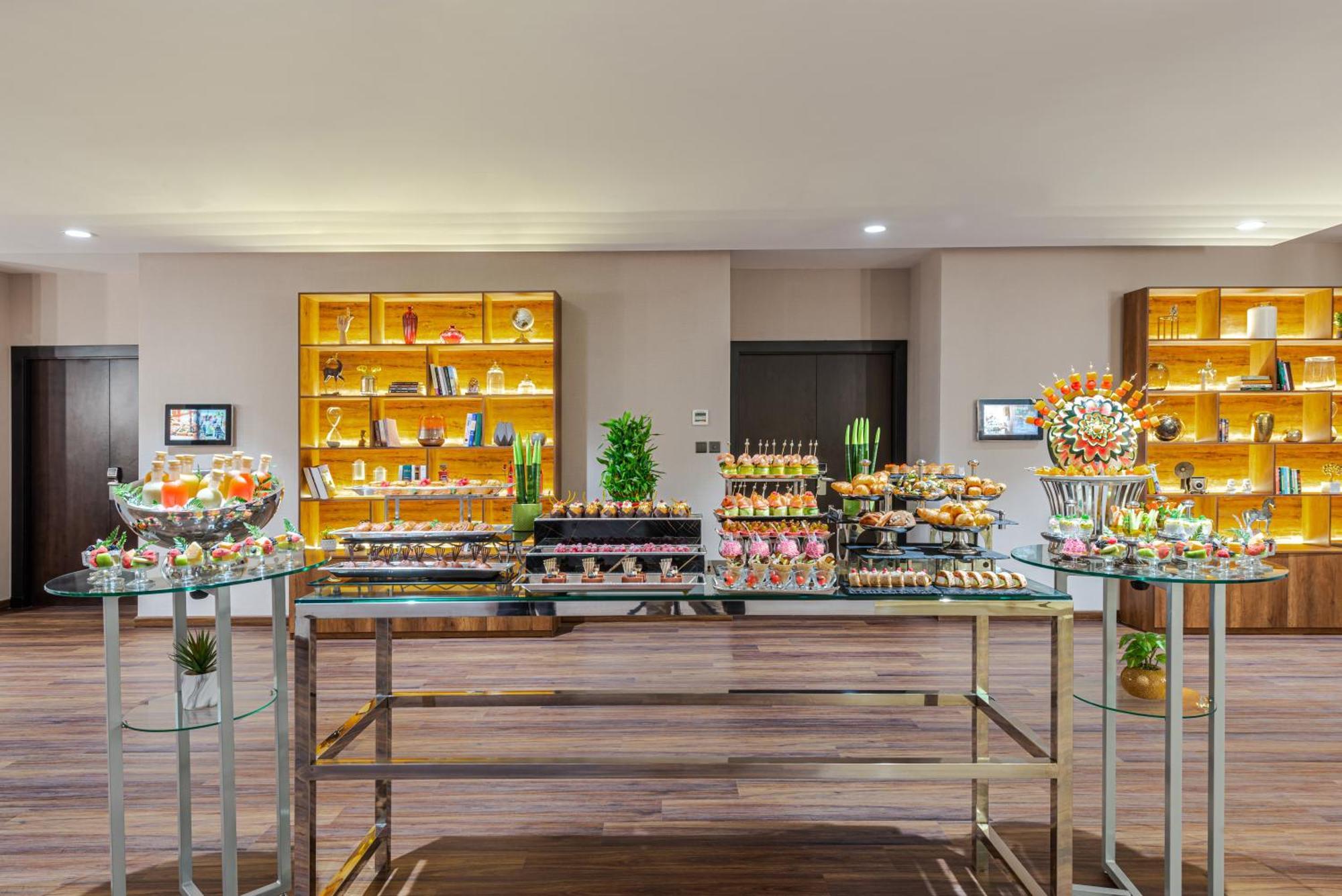 Holiday Inn Riyadh Al Qasr By Ihg Екстер'єр фото