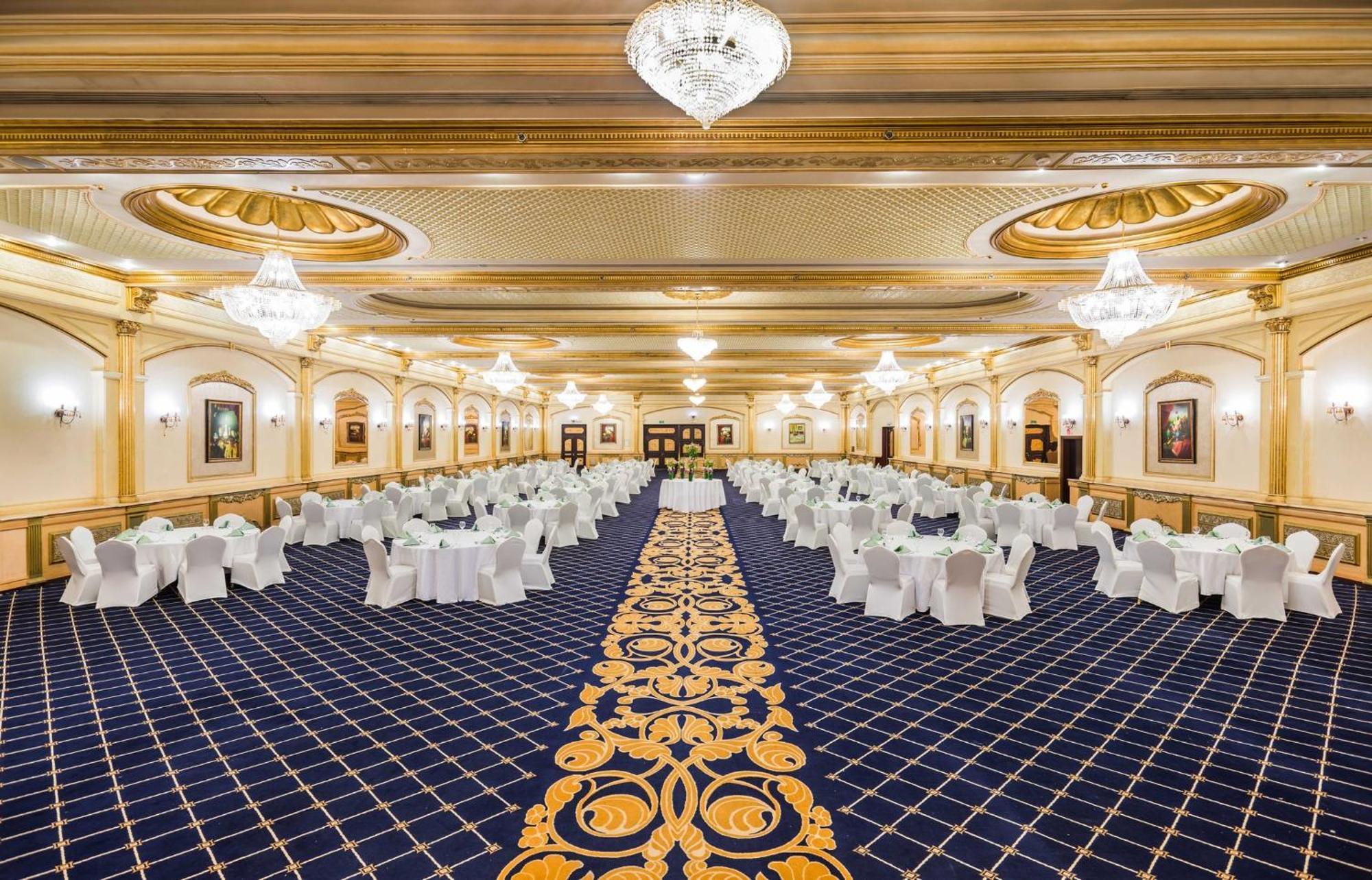 Holiday Inn Riyadh Al Qasr By Ihg Екстер'єр фото