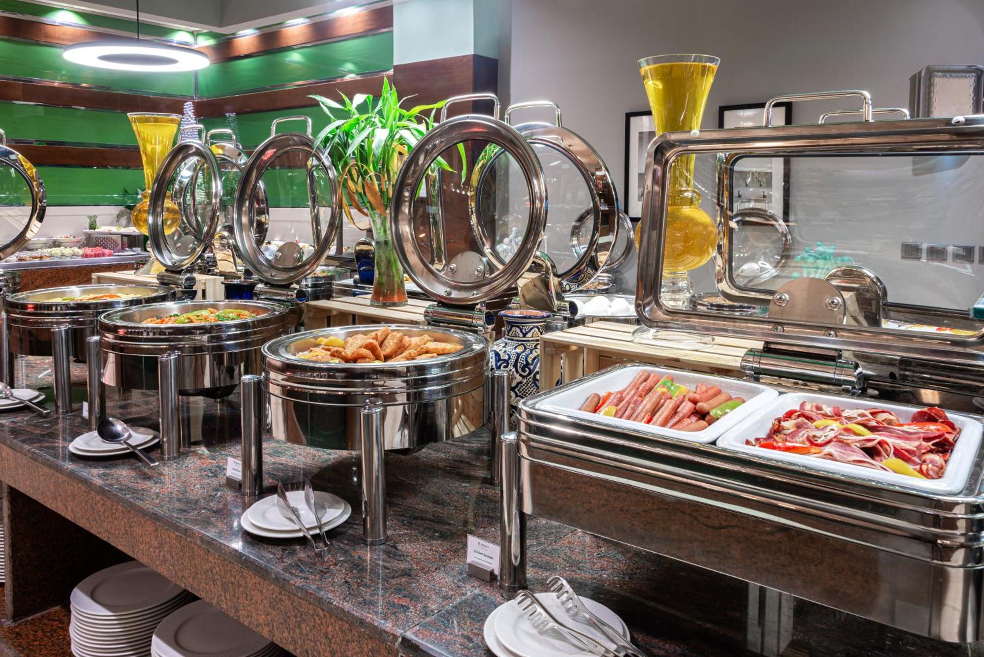 Holiday Inn Riyadh Al Qasr By Ihg Екстер'єр фото