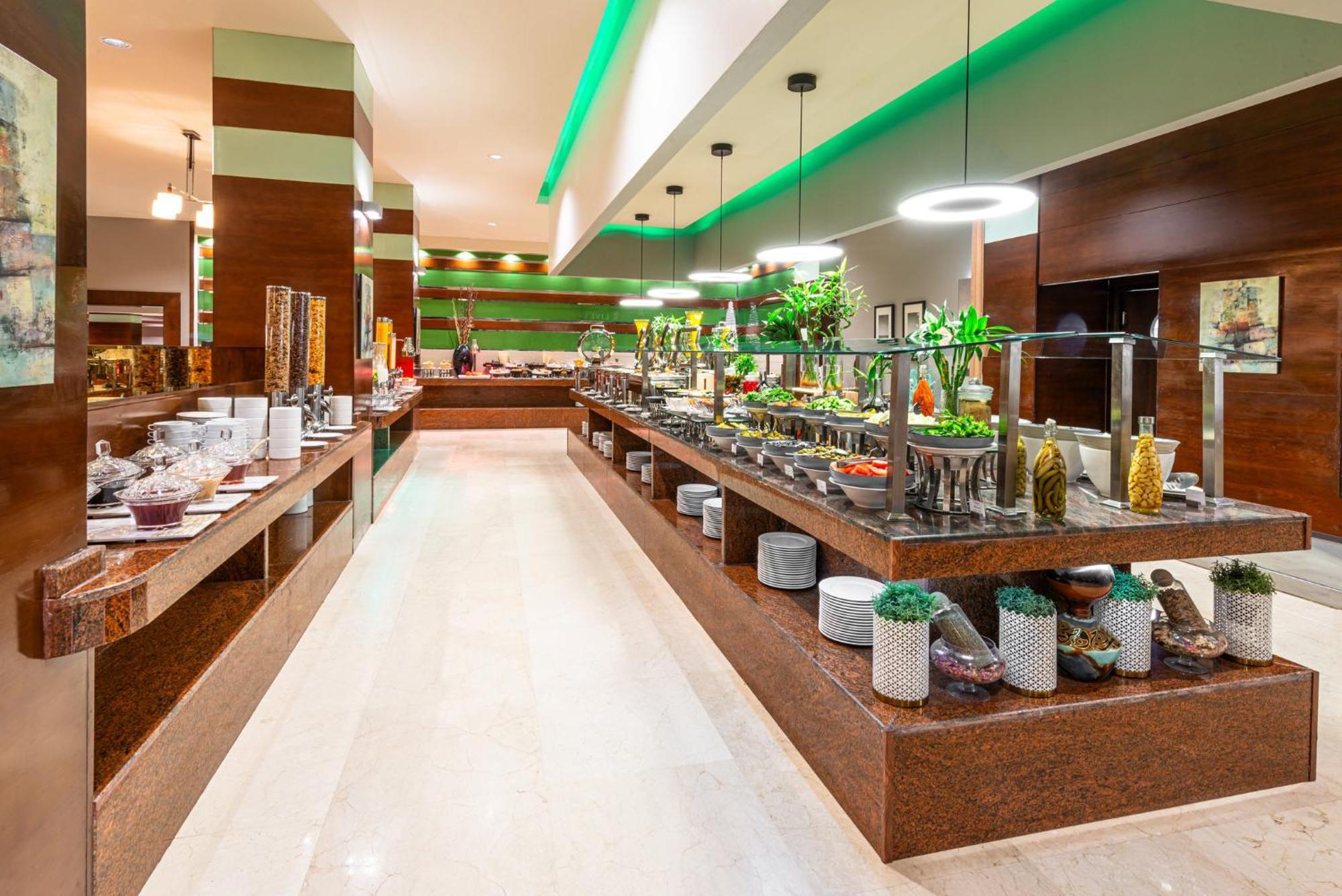 Holiday Inn Riyadh Al Qasr By Ihg Екстер'єр фото