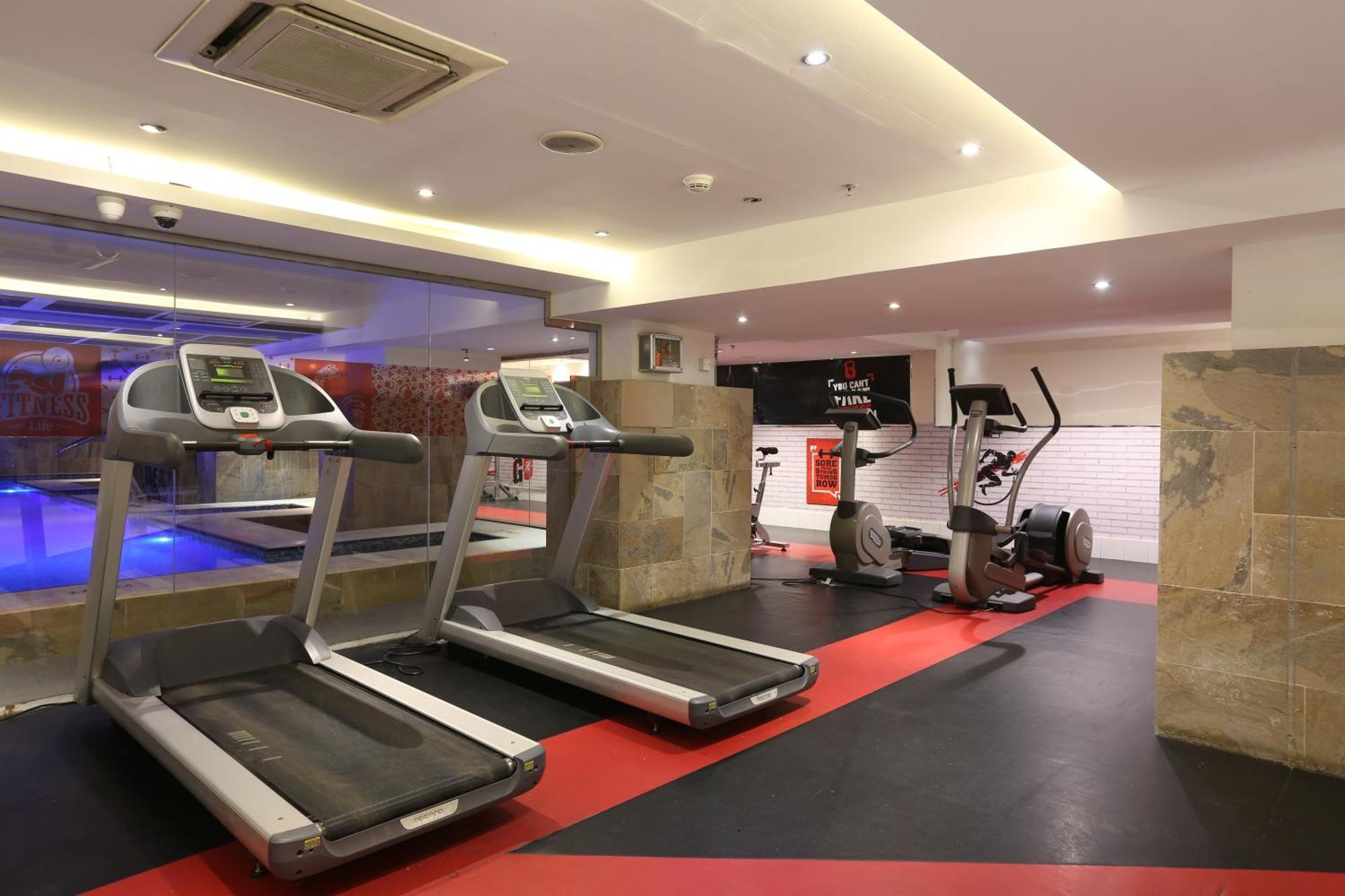 Holiday Inn Riyadh Al Qasr By Ihg Екстер'єр фото