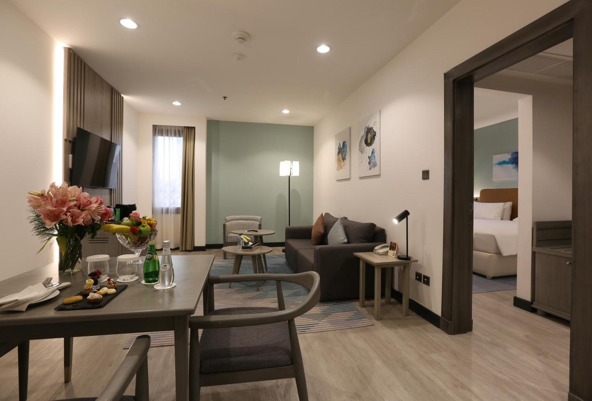 Holiday Inn Riyadh Al Qasr By Ihg Екстер'єр фото